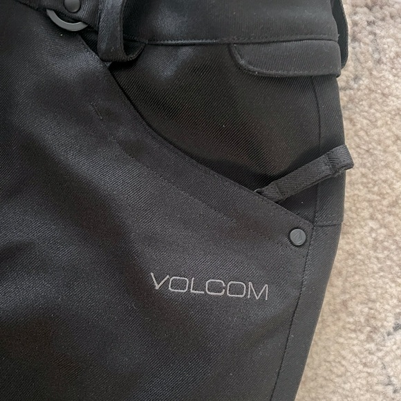 Womens Volcom Snowboarding pants - Picture 6 of 10